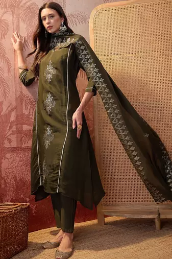 Bottle green chanderi cotton embroidered kurta set.