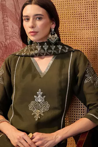 Bottle green chanderi cotton embroidered kurta set.