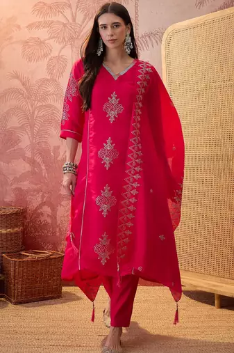Rani chanderi cotton embroidered kurta set.