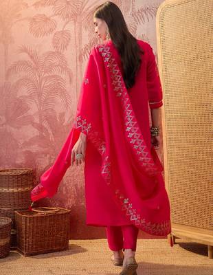 Rani chanderi cotton embroidered kurta set. 5