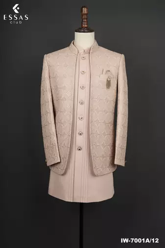 Pink textured bandhgala suit for men