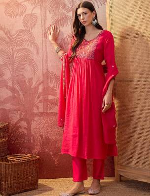 Rani chanderi cotton embroidered kurta set. 1