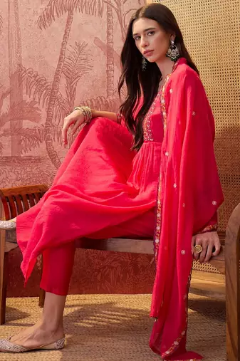 Rani chanderi cotton embroidered kurta set.