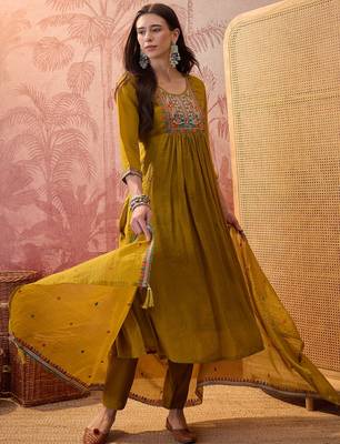 Olive chanderi cotton embroidered kurta set. 4
