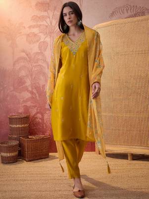 Mustard chanderi cotton embroidered kurta set. 2