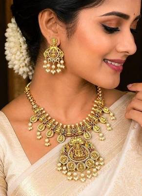 South Indian Lakshmi Temple Jewelry Set, Antique Gold Necklace Earrings, Pearl Goddess Bridal 1