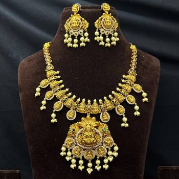 South Indian Lakshmi Temple Jewelry Set, Antique Gold Necklace Earrings, Pearl Goddess Bridal 2