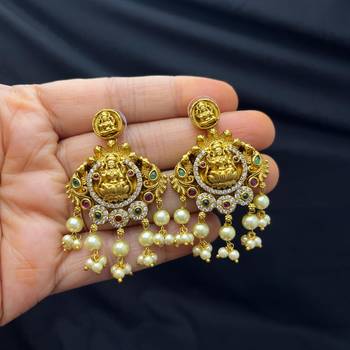 South Indian Lakshmi Temple Jewelry Set, Antique Gold Necklace Earrings, Pearl Goddess Bridal 3
