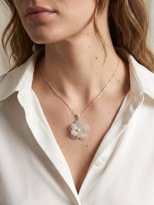 925 sterling silver lily filigree pendant for women 3