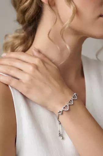 925 silver interlocking heart bracelet for women