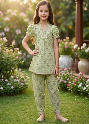 Green and white printed cotton festive wear kurta set 1