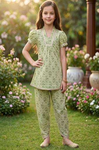 Green and white printed cotton festive wear kurta set