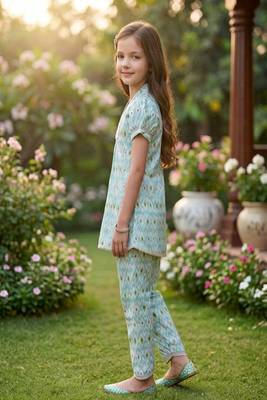 Blue and white printed cotton festive wear kurta set 3