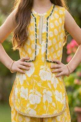 Yellow and white printed cotton festive wear kurta set 5