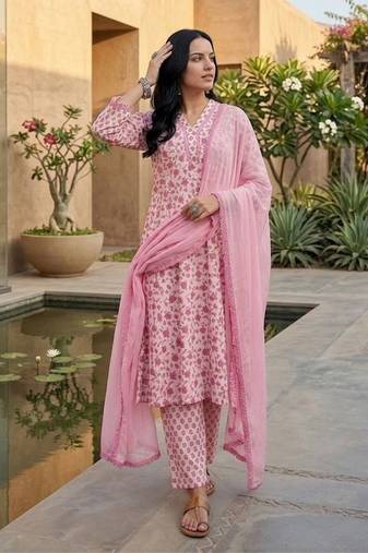 Jaipuri Floral Cotton Flared Sleeve Lace Detailed Kurta with Trouser & Dupatta