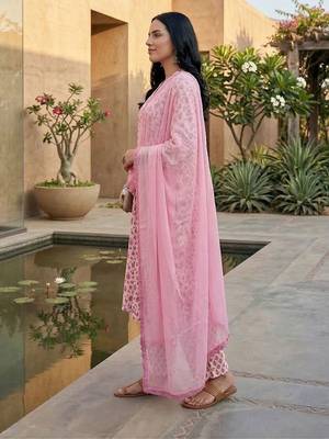 Jaipuri Floral Cotton Flared Sleeve Lace Detailed Kurta with Trouser & Dupatta 3