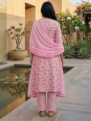 Jaipuri Floral Cotton Flared Sleeve Lace Detailed Kurta with Trouser & Dupatta 4