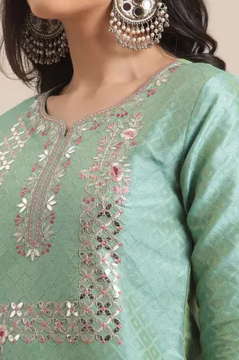 Women Sea Green Thread Embroidered Yoke Textured Kurta with Trouser