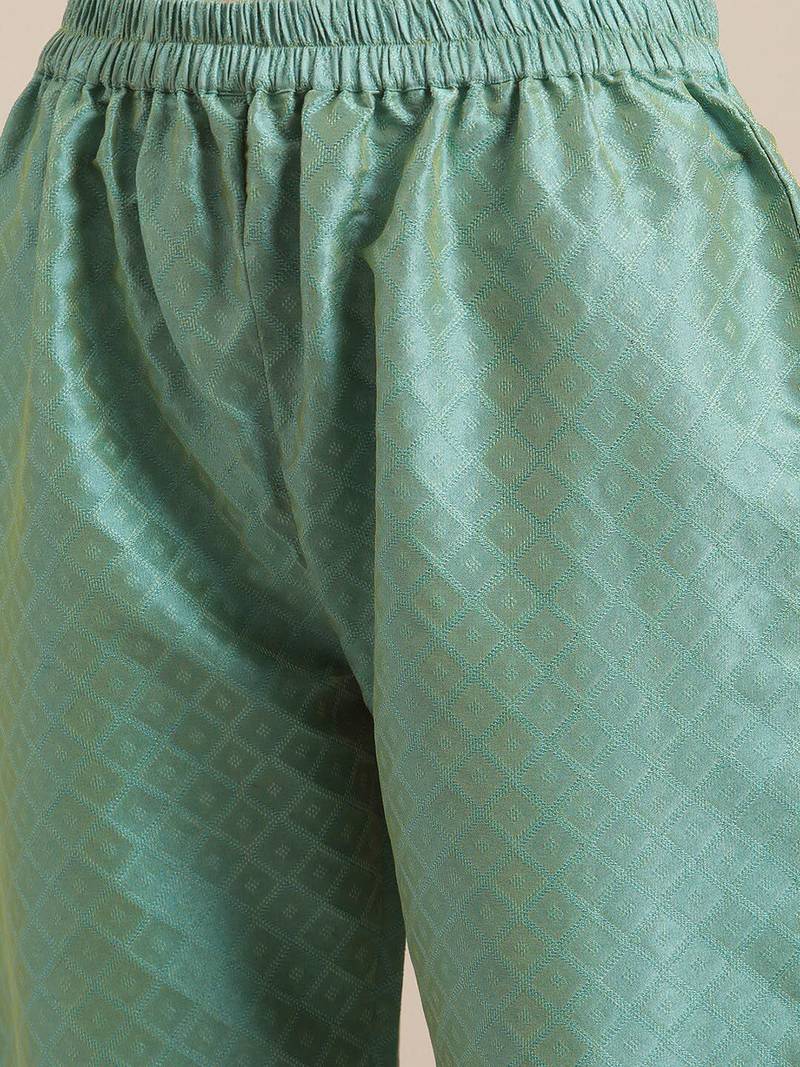 Women Sea Green Thread Embroidered Yoke Textured Kurta with Trouser
