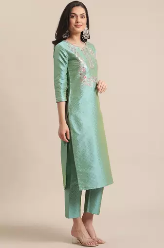 Women Sea Green Thread Embroidered Yoke Textured Kurta with Trouser