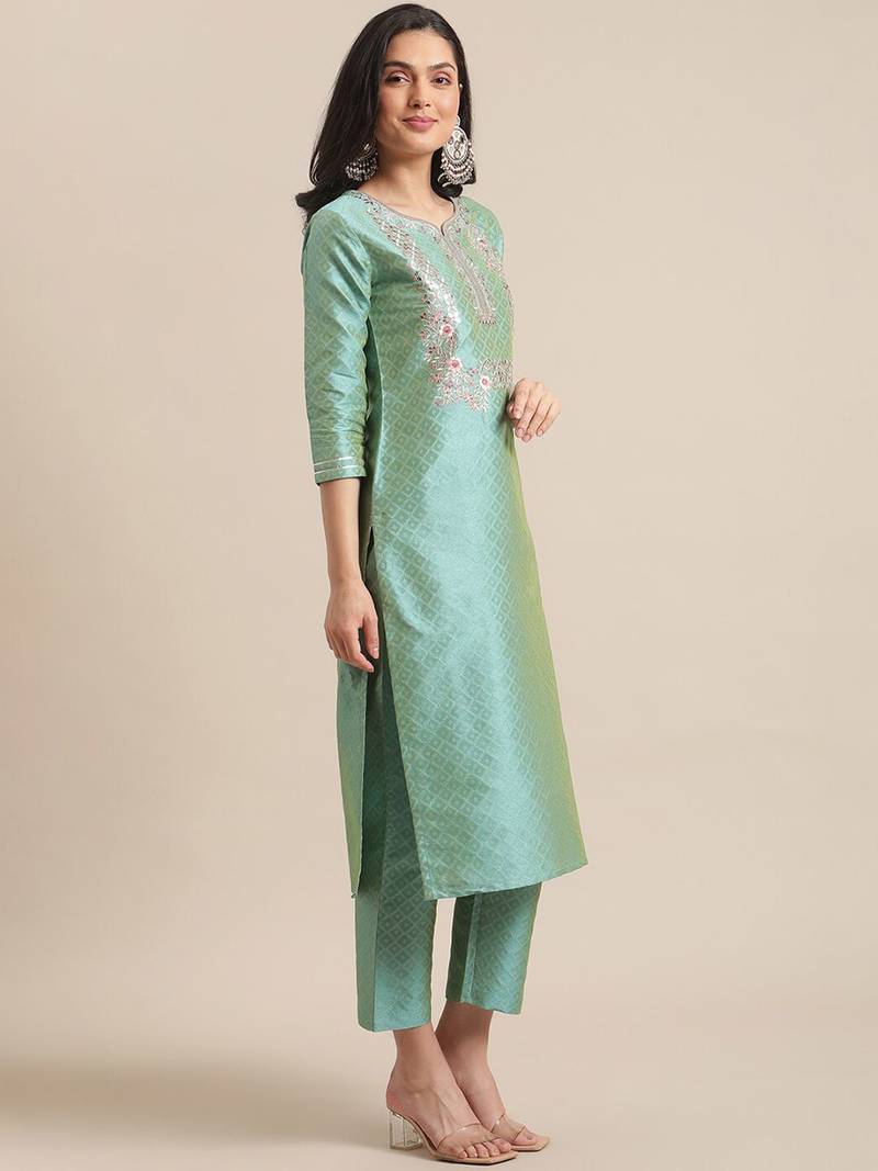 Women Sea Green Thread Embroidered Yoke Textured Kurta with Trouser
