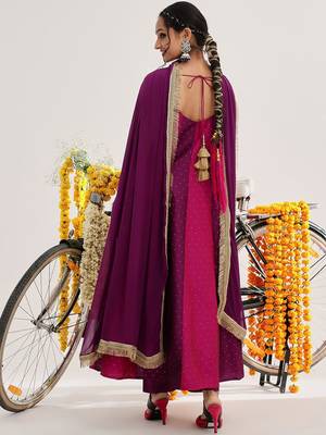 Woven Design Panelled Kurta & Trousers With Dupatta 6