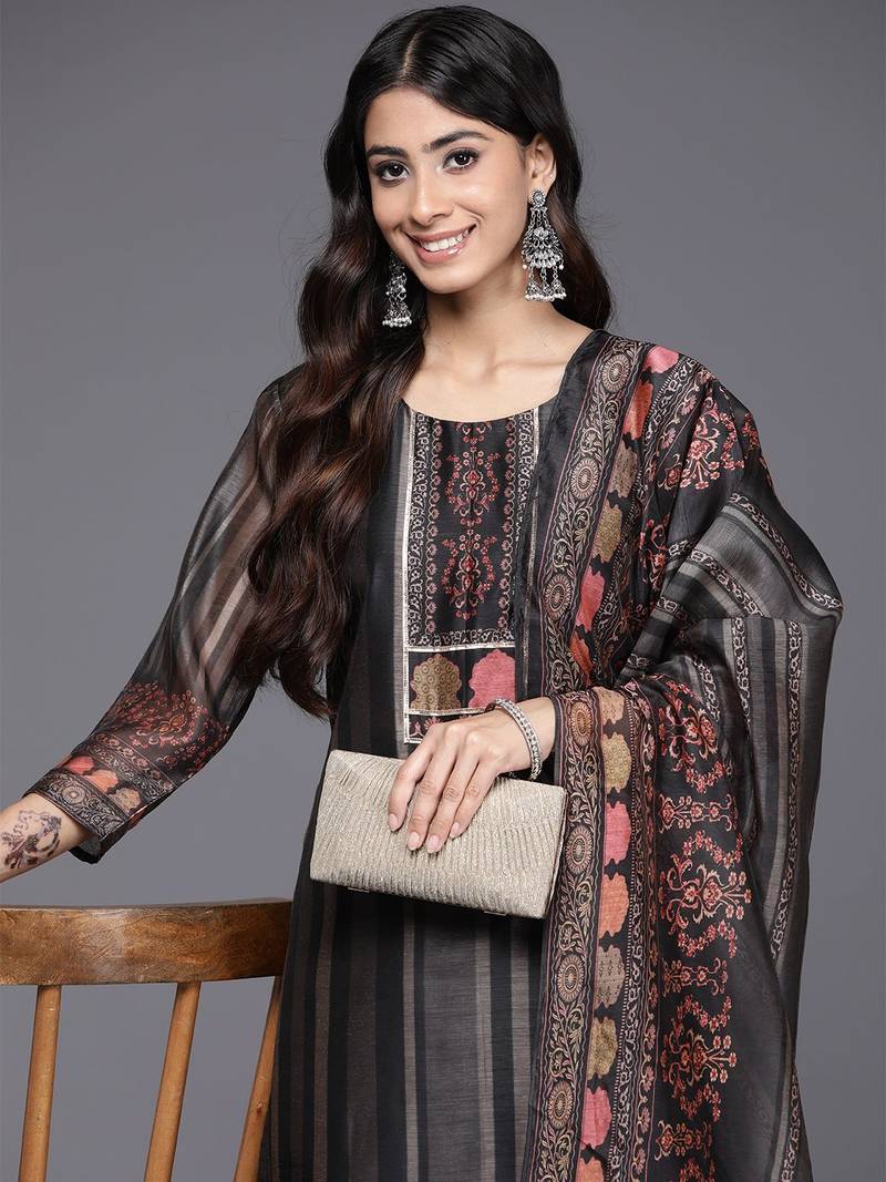 Ethnic Motifs Printed Regular Chanderi Silk Kurta with Trousers & With Dupatta