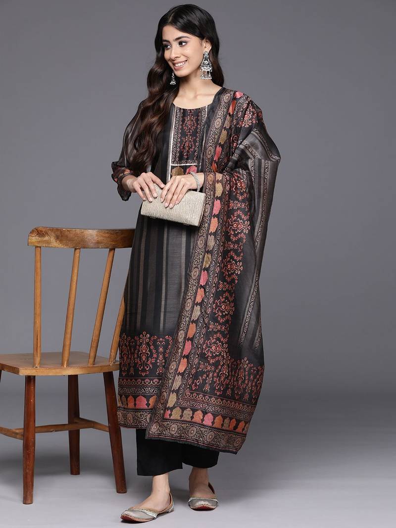 Ethnic Motifs Printed Regular Chanderi Silk Kurta with Trousers & With Dupatta