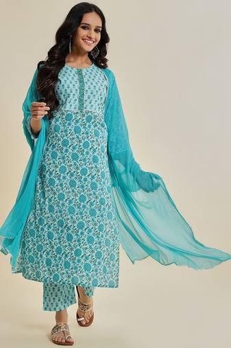 Floral Printed Regular Kurta with Trousers & With Dupatta