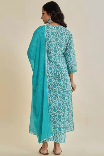 Floral Printed Regular Kurta with Trousers & With Dupatta