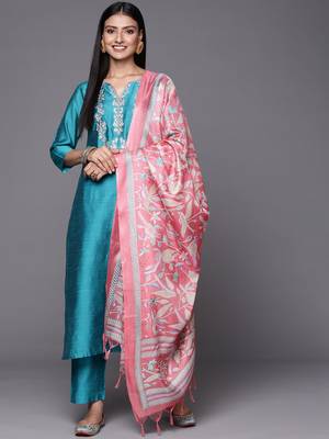 Turquoise Blue Thread Embroidered Yoke Kurta with Trouser with Printed Dupatta 1