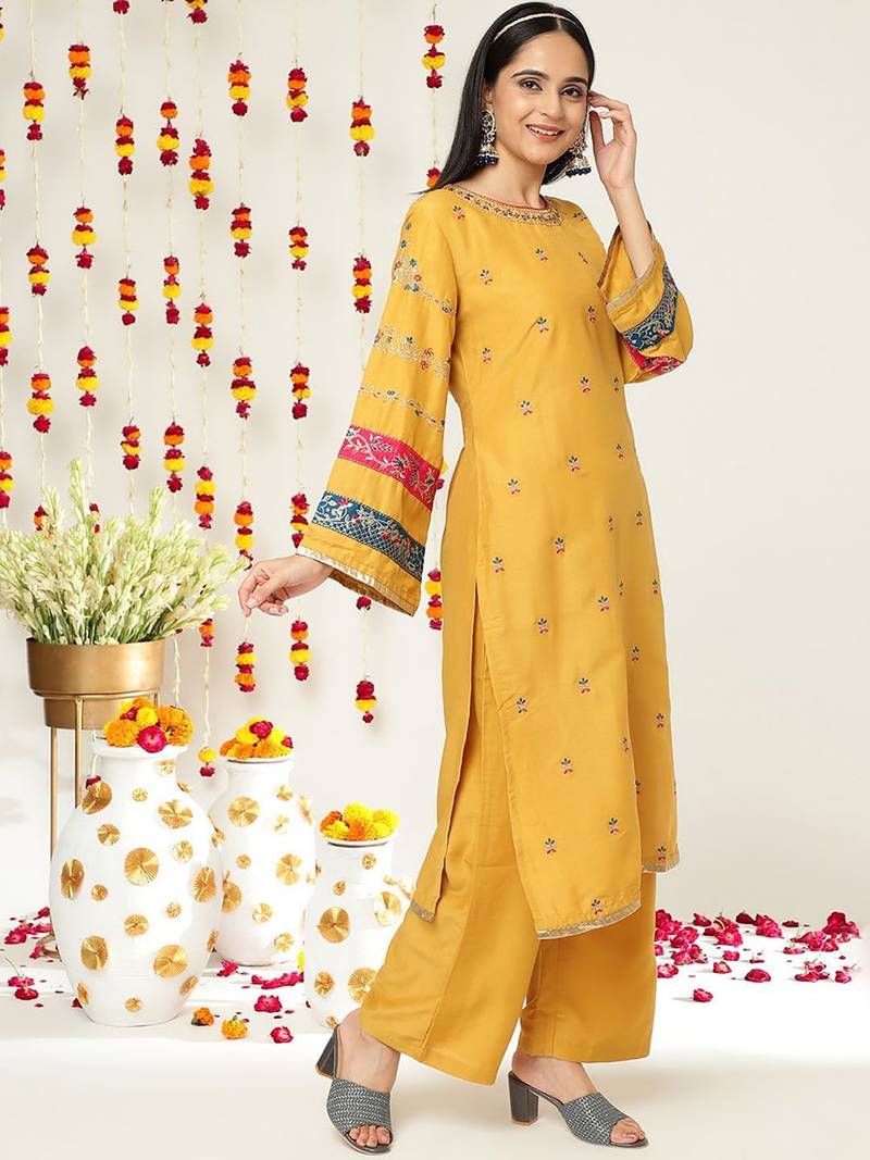 Floral Embroidered Regular Kurta with Palazzos & With Dupatta