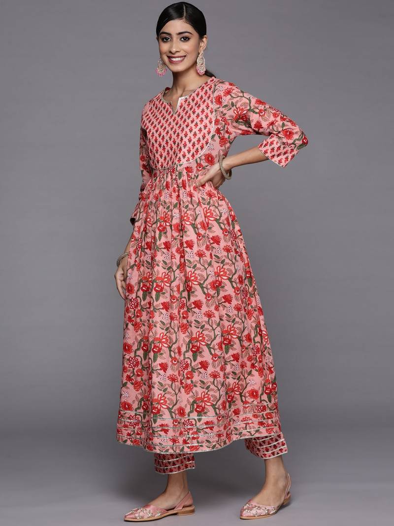Women Peach-Coloured Floral Printed Empire Gotta Patti Pure Cotton Kurta with Trousers & With