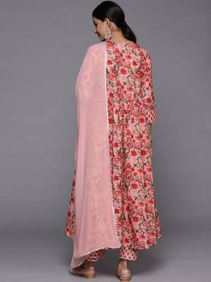 Women Peach-Coloured Floral Printed Empire Gotta Patti Pure Cotton Kurta with Trousers & With 7