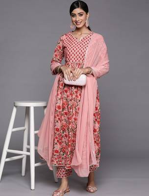 Women Peach-Coloured Floral Printed Empire Gotta Patti Pure Cotton Kurta with Trousers & With 8