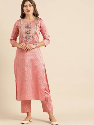 Women Pink & Gold-Toned Embroidered Kurta with Trousers 1