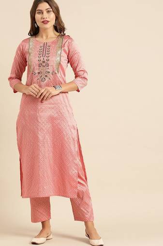 Women Pink & Gold-Toned Embroidered Kurta with Trousers