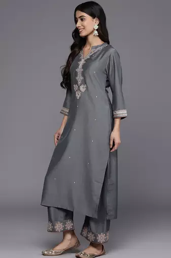 Floral Embroidered Mandarin Collar Straight Kurta with Trousers & Dupatta