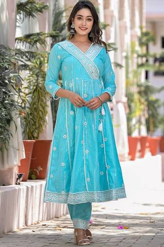 Thread Embroidered Anarkali Kurta With Trouser & Dupatta