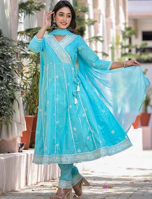 Thread Embroidered Anarkali Kurta With Trouser & Dupatta 5