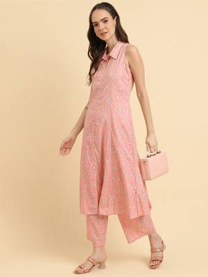 Pink Floral Printed Regular Kurta with Trousers 6