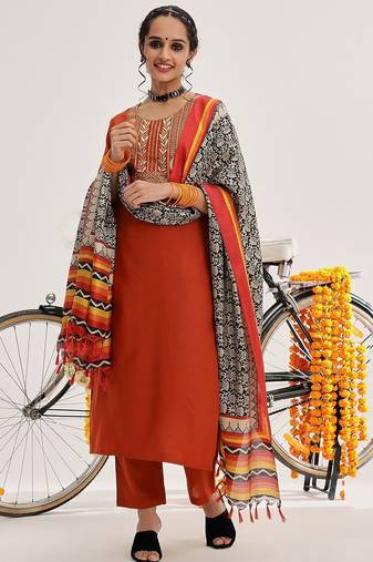 Floral Yoke Design Regular Kurta with Trousers & With Dupatta
