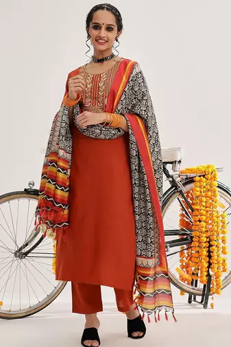 Floral Yoke Design Regular Kurta with Trousers & With Dupatta