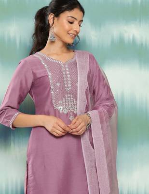 Women Ethnic Motifs Embroidered Sequinned Kurta with Trousers & With Dupatta 5