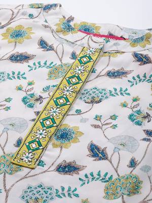 Floral Printed Regular Thread Work Kurta With Trousers & Dupatta 2