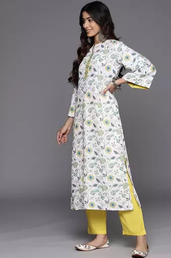 Floral Printed Regular Thread Work Kurta With Trousers & Dupatta