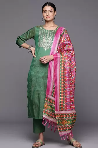 Women Ethnic Motifs Embroidered Kurta with Trousers & With Dupatta