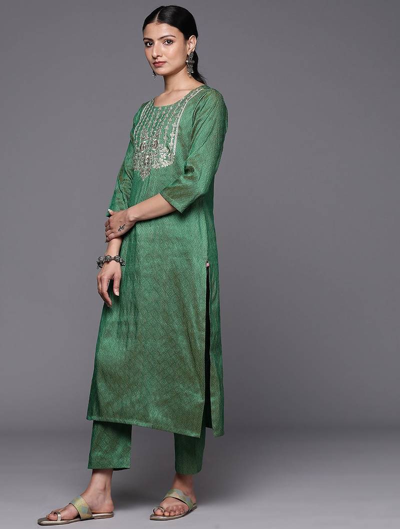 Women Ethnic Motifs Embroidered Kurta with Trousers & With Dupatta