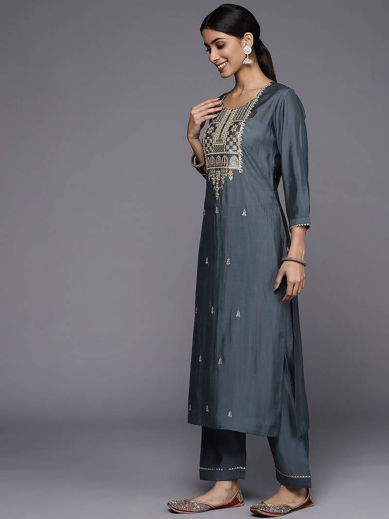 Women Grey Ethnic Motifs Yoke Design Mirror Work Kurta with Trousers & With Dupatta