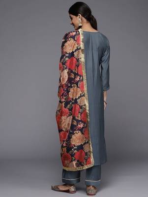 Women Grey Ethnic Motifs Yoke Design Mirror Work Kurta with Trousers & With Dupatta 7
